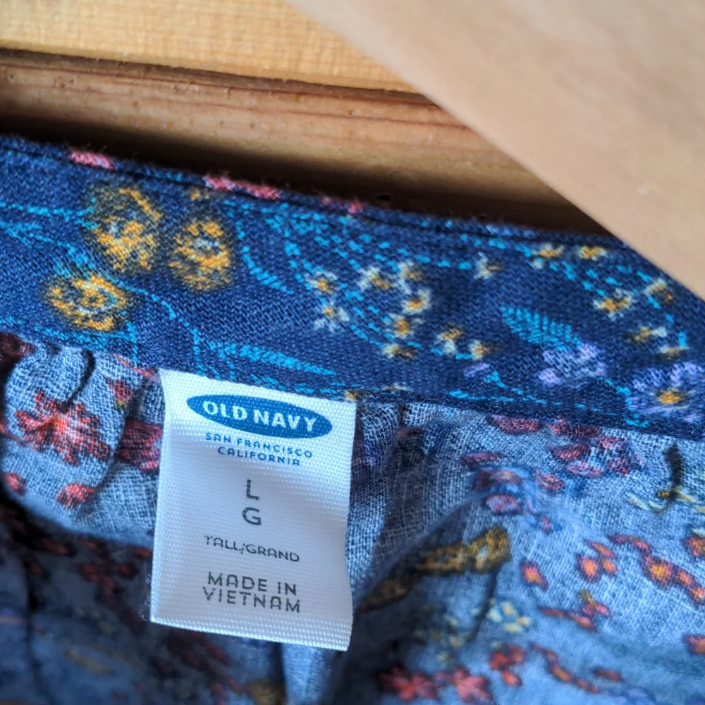 Old Navy blouse navy blue linen blend small-scale floral daisy print top Large - Picture 3 of 5